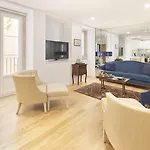 Chiado Апартаменти Лісабон