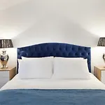Chiado Апартаменти Лісабон