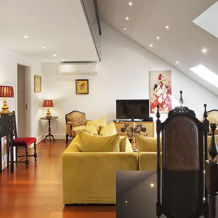 Chiado Апартаменти *